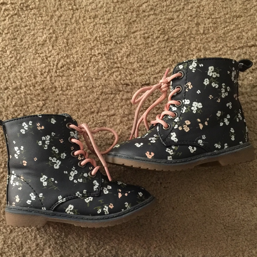 Boots - Picture 2 of 2